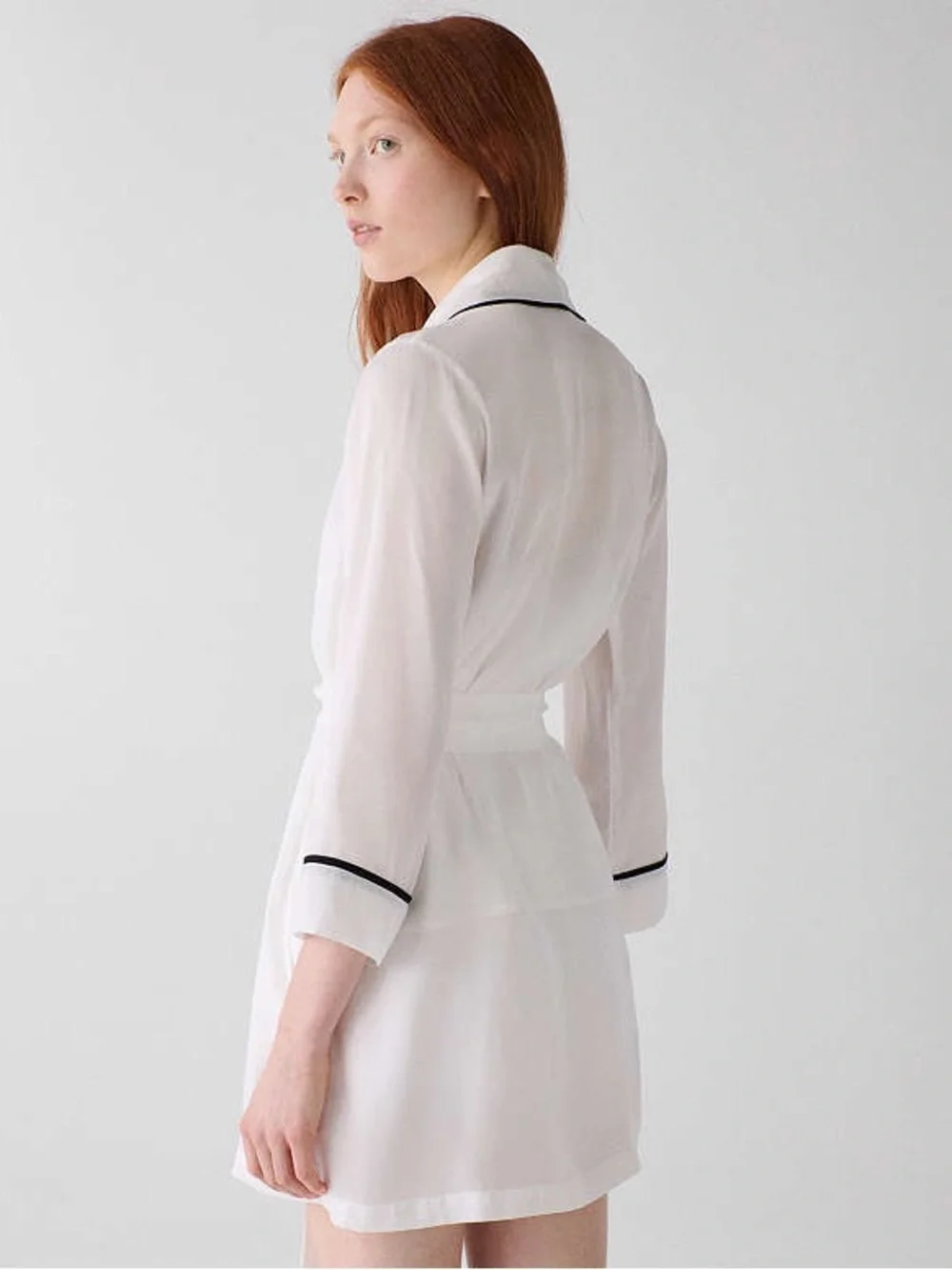 New Small Kate Spade NY White Mrs. Wedding Get Ready Bridal Robe Honeymoon Gift